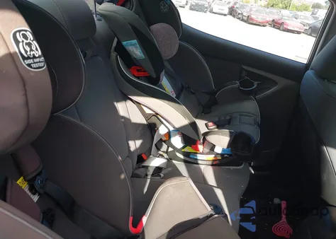 2016 Hyundai Elantra Se из США, поврежденный, VIN KMHDH4AE4GU619713